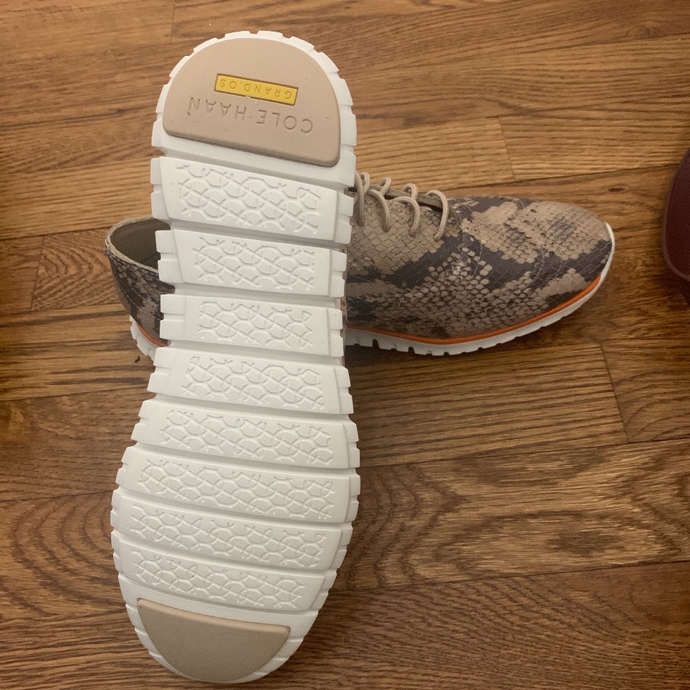 Cole Hana ZeroGrand Women Wingtip 6.5  - color: Python